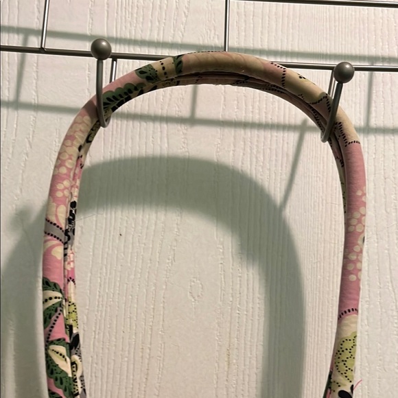 Vera Bradley Priscilla pink floral quilted bowler retired bag - Picture 9 of 9